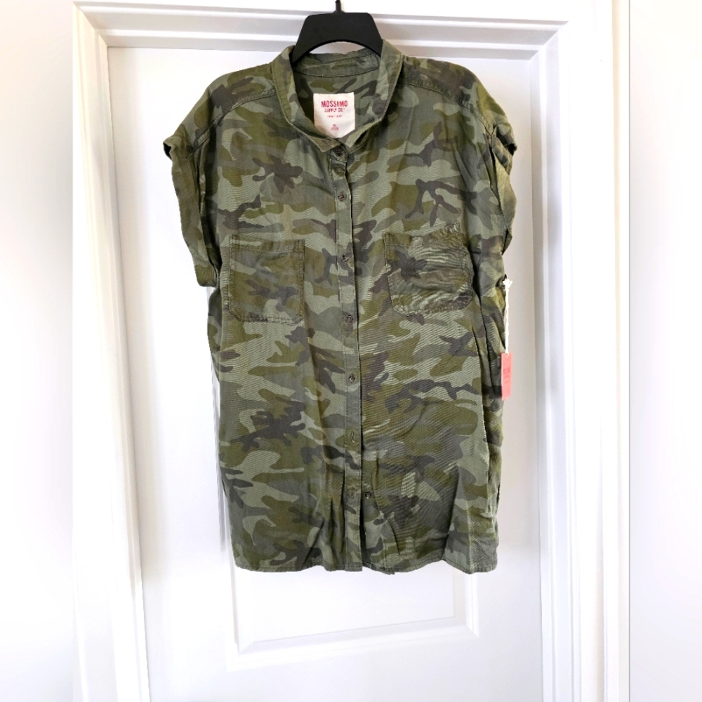 Sleeveless Camo Top